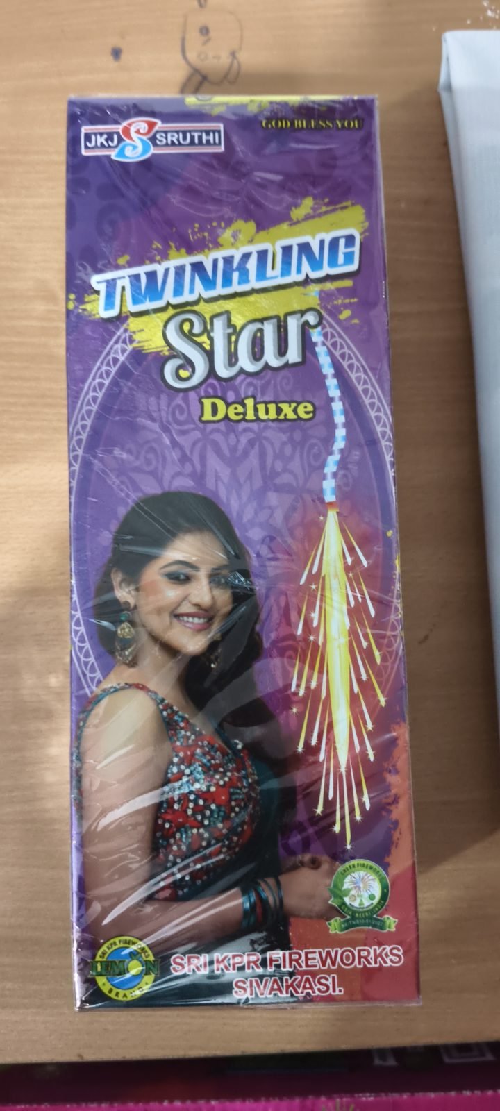 4" TWINKLING STAR